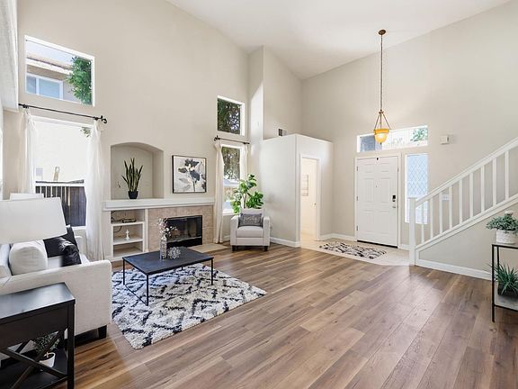 5th image of 9365 Windrift Ln