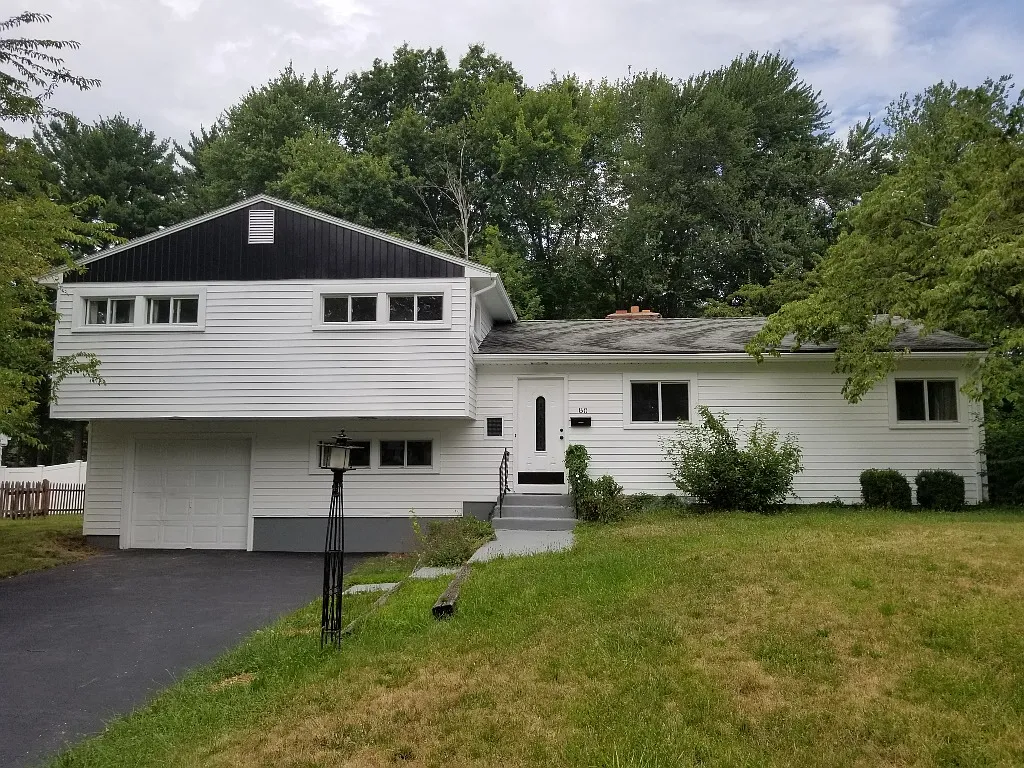 4 bed, 1600 sqft, $3,450 — Photo 2