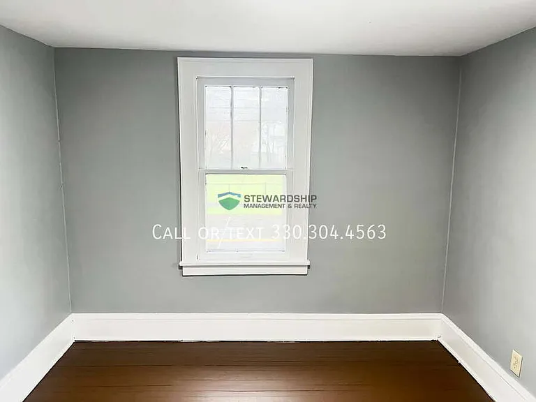 1012 Brown St — Photo 15