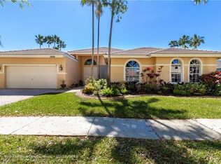 17860 NW 14th St, Pembroke Pines, FL 33029