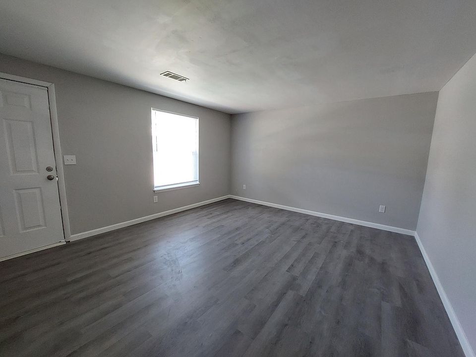 1st image of 6911 N Chas Dr #D