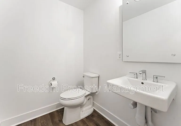 1876 Michael Faraday Dr — Photo 17