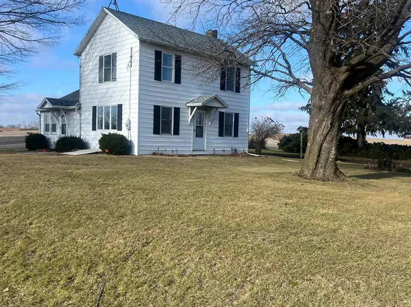 6734 N Flansburg Rd, Lena, IL 61048