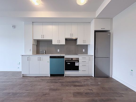 4th image of 461 Green Rd #814