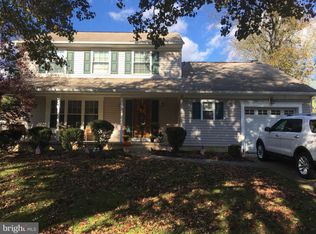 11 Waverly Rd, Marlton, NJ 08053