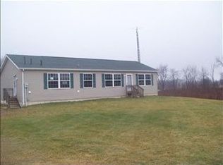 805 Clarendon Rd, Quincy, MI 49082