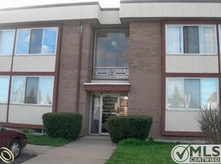 3911 Fort St APT 210, Trenton, MI 48183