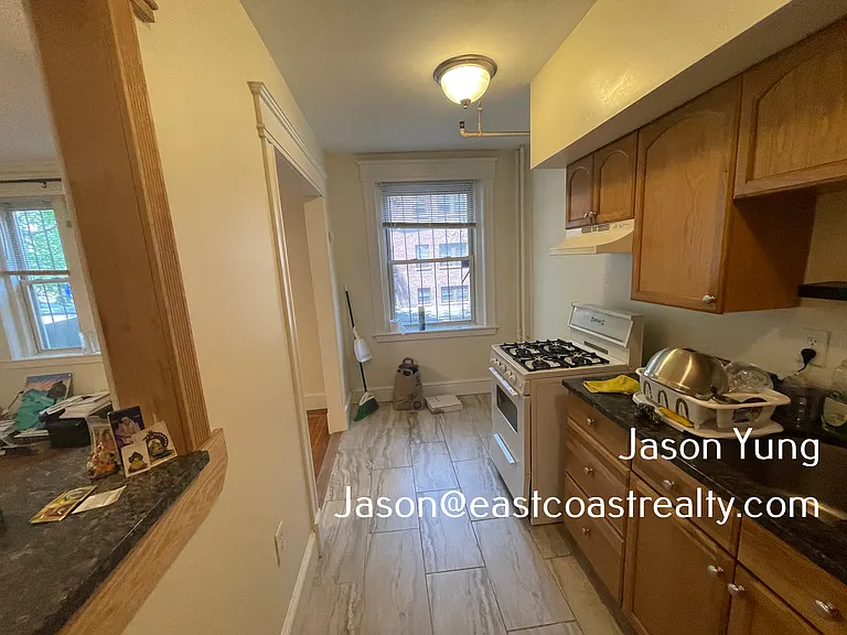 98 Washington St #5 — Photo 6