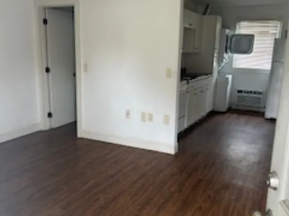 1745 Savannah Hwy #11, Charleston, SC 29407