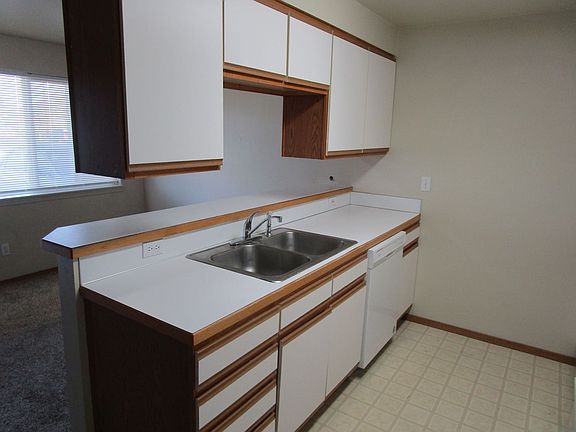 5th image of 540 NW 2nd St APT 1