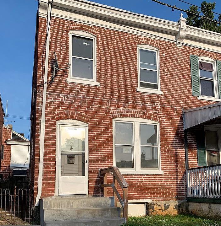 1st image of 122 N Rodney St