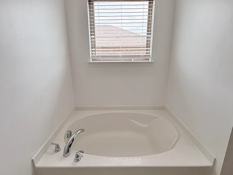 280 Lilly Dr — Photo 26