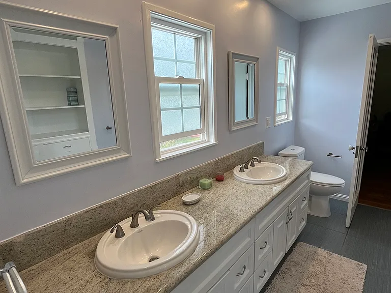737 S Tremaine Ave — Photo 12