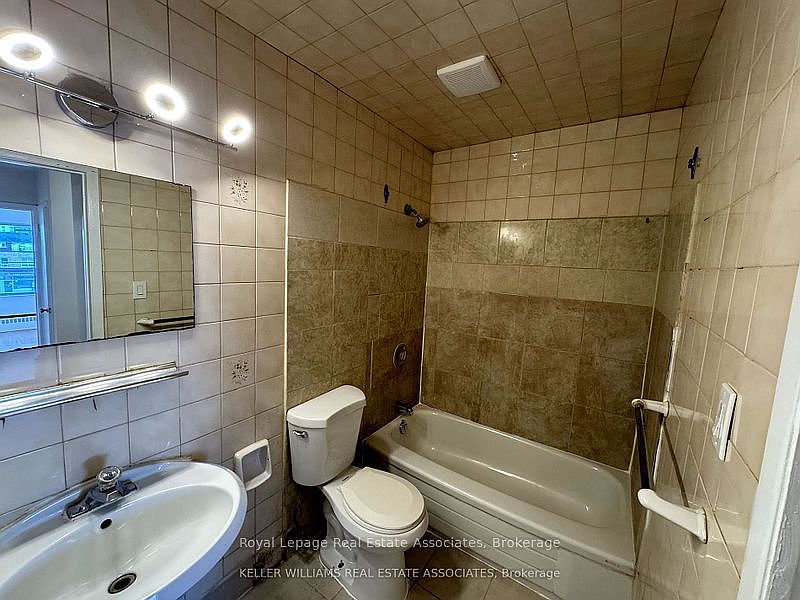 Mississauga House for rent - 3 Bedrooms — photo 5
