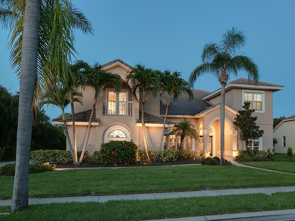1st image of 131 Island View Dr