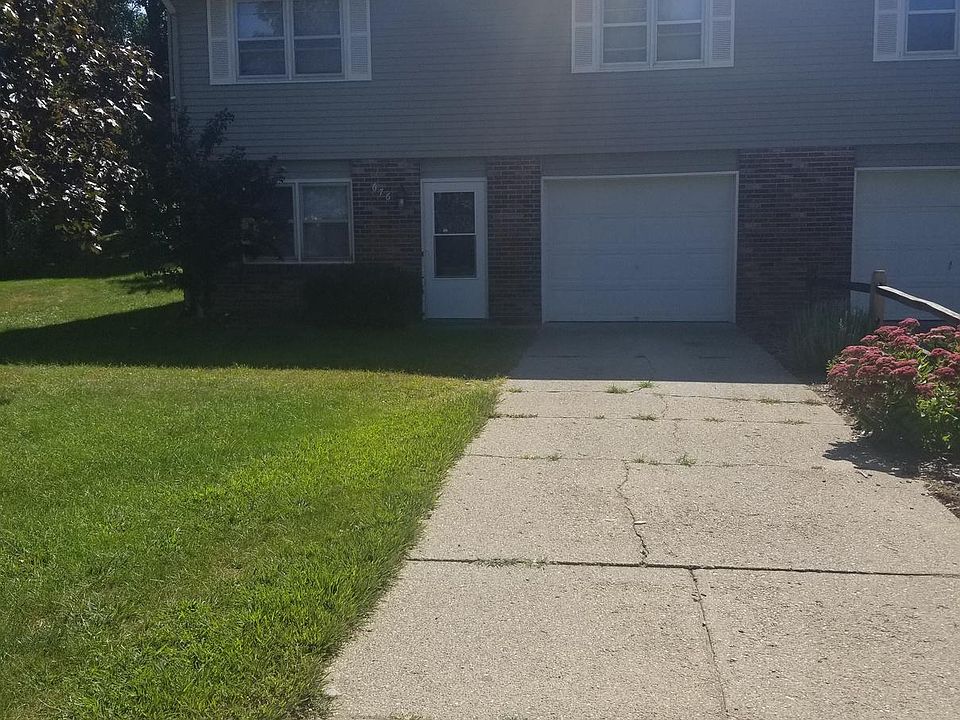 1st image of 676 Coleman St SE #676