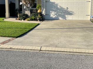 107 Summer Breeze Ln, Lafayette, LA 70508