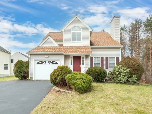 5 Palomino Dr, Franklin, MA 02038
