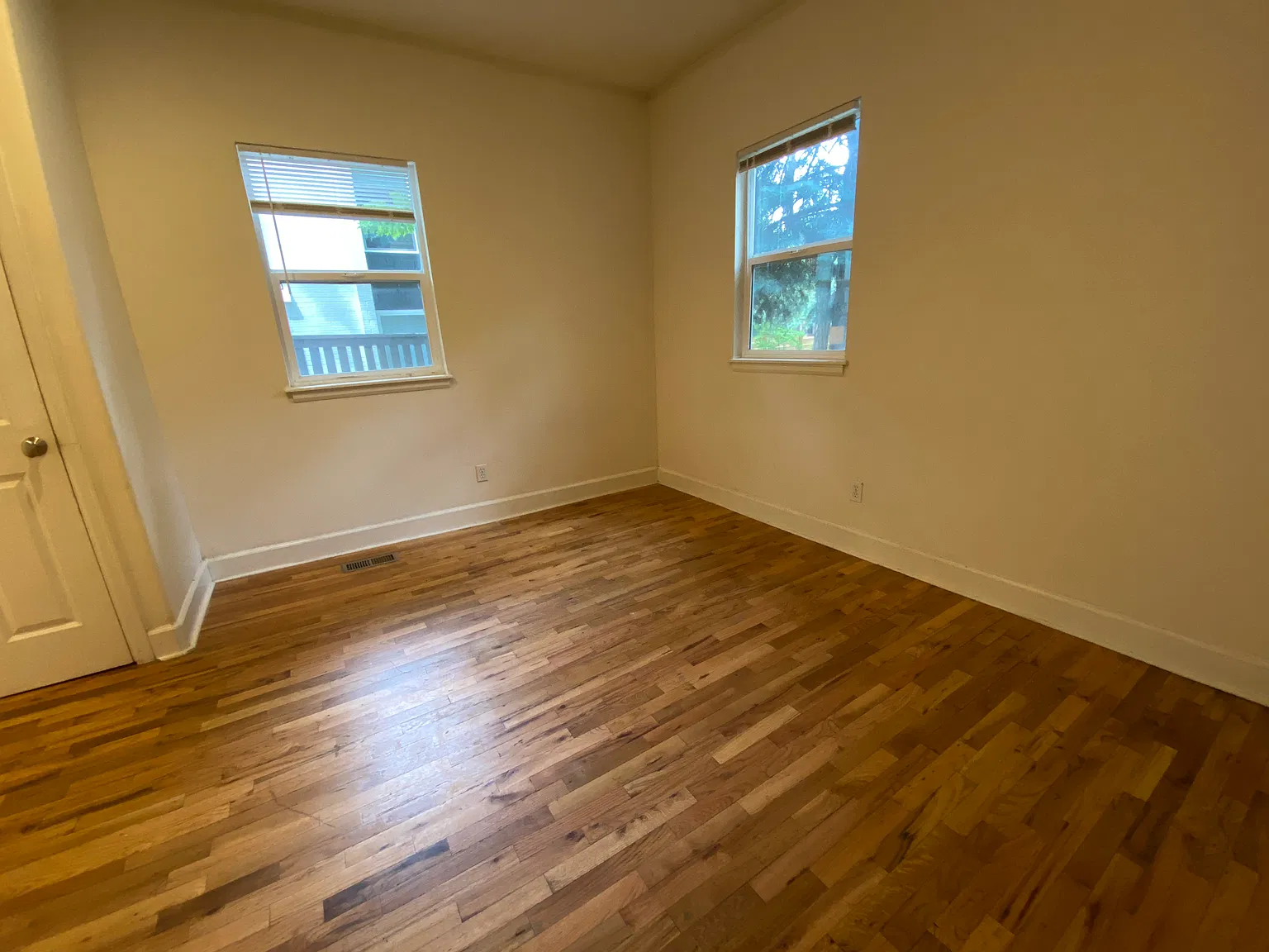 624 Marine St — Photo 4