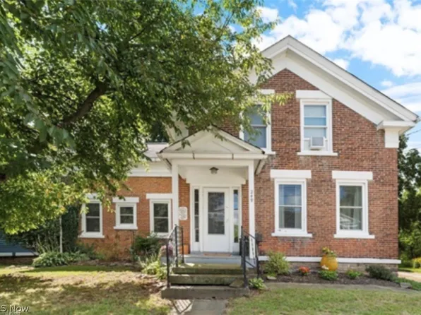 249 W Main St, Madison, OH 44057