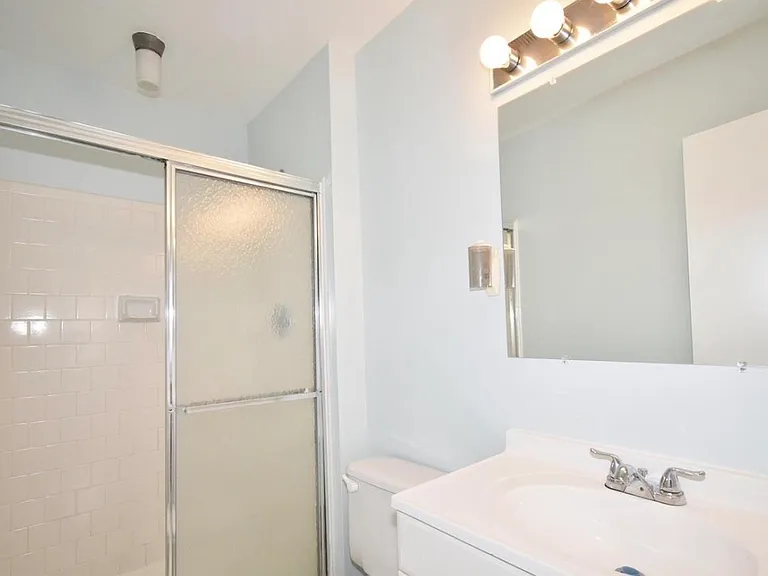 24 Bristow Ct — Photo 15