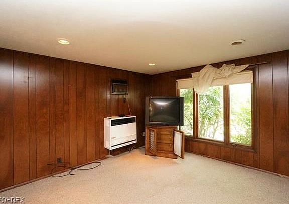 4th image of 2089 Miramar Blvd
