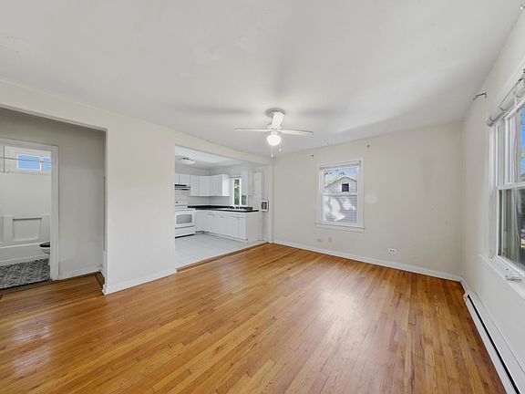 3rd image of 616 Thomas Rd