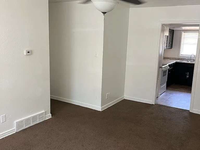 115 SW Taylor St — Photo 7