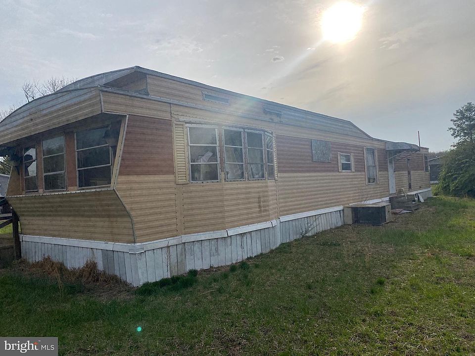 2nd image of 27824 Park Ln