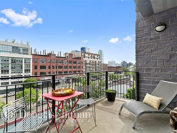 3rd image of 5-15 49th Ave #5C