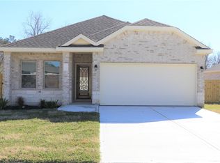319 Carlos Leal Dr, Dayton, TX 77535