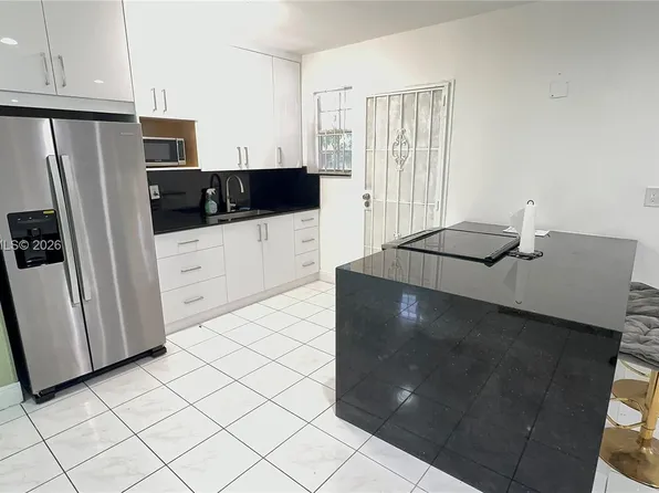 110 NW 198th St, Miami Gardens, FL 33169