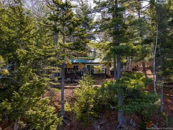 45 Gesner Ln, Wellington, NB E4V 0A1