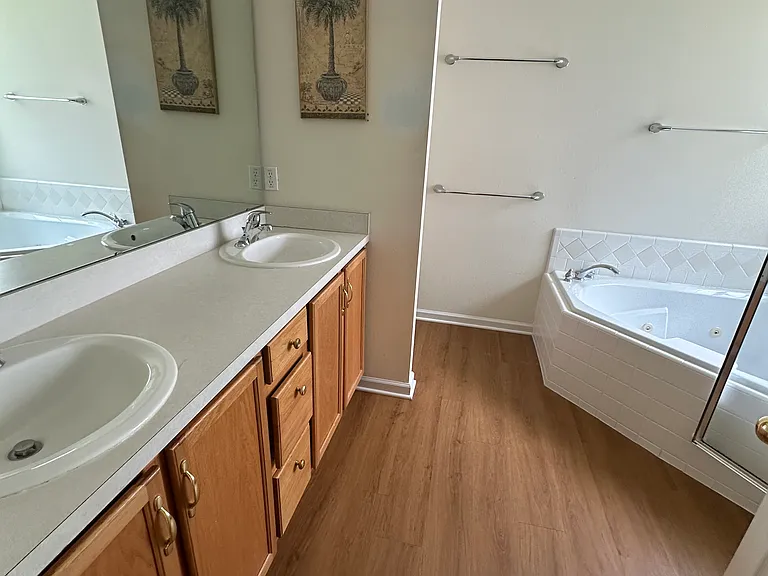3279 John Hancock Dr — Photo 10