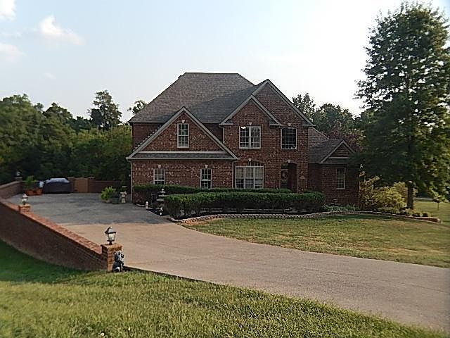 1st image of 404 Lawson Dr