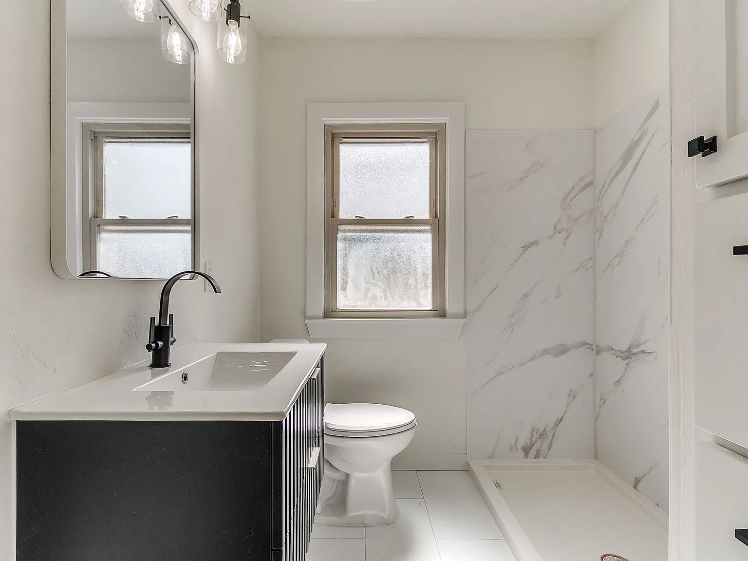 2 bed, 1200 sqft, $1,600 — Photo 4