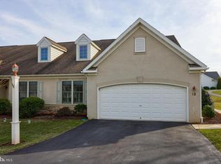 12 Leeds Ct, Lancaster, PA 17602