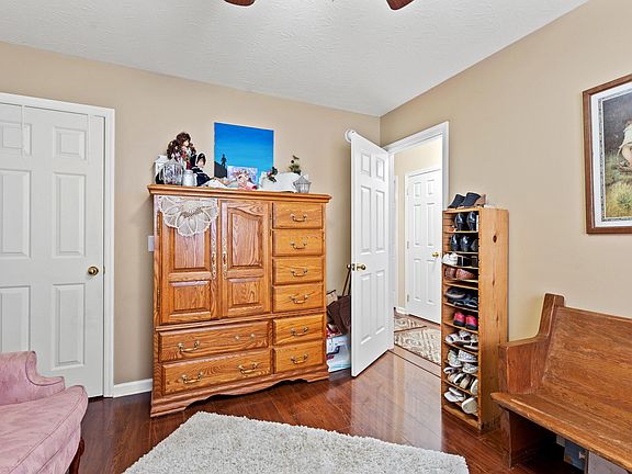 5th image of 234 Baybrook Cir