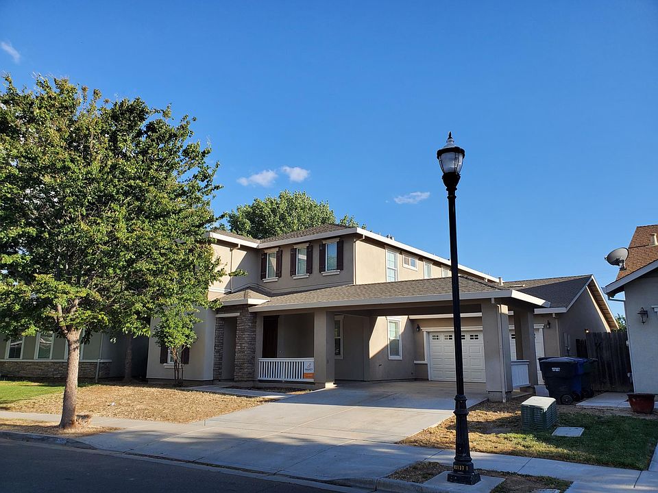 1st image of 1112 Fountain Grass Dr