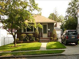 1st image of 1173 Laidlaw Ave