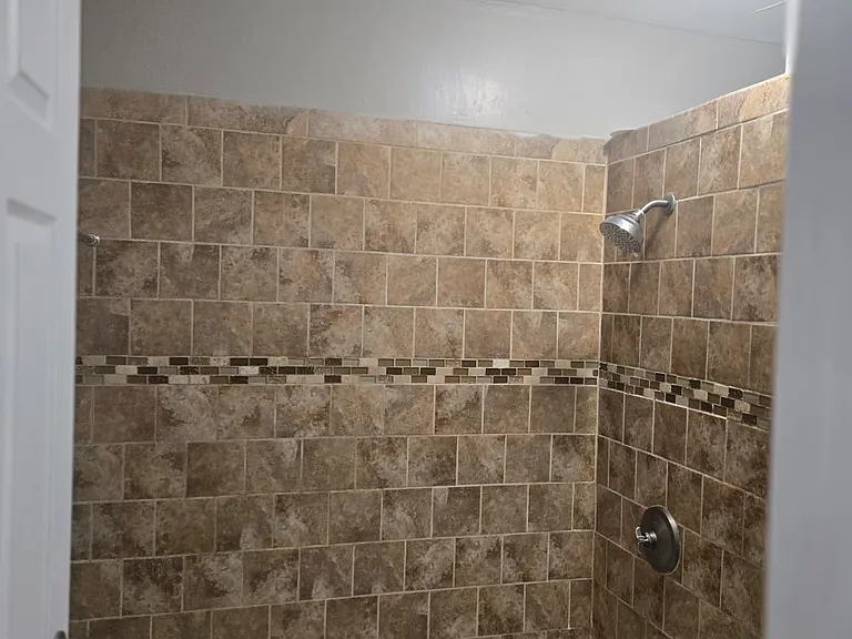144-146 Mapes Ave #3 — Photo 10