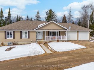 818 Williams Lake Rd, Hastings Highlands, ON K0L2S0
