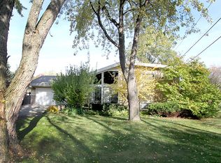 1100 60th Pl, Downers Grove, IL 60516