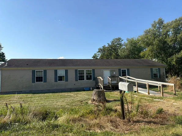 10699 W Main St, Lyons, IN 47443
