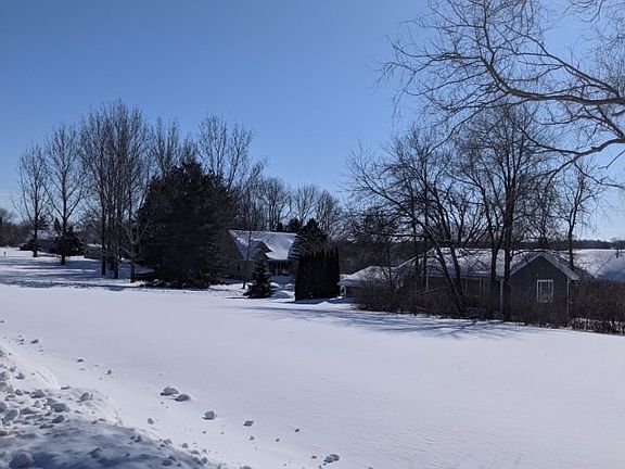 3rd image of 245 Wickshire Dr