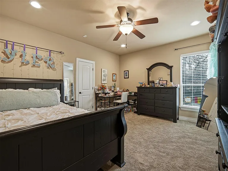 187 Territory Dr #1 — Photo 24