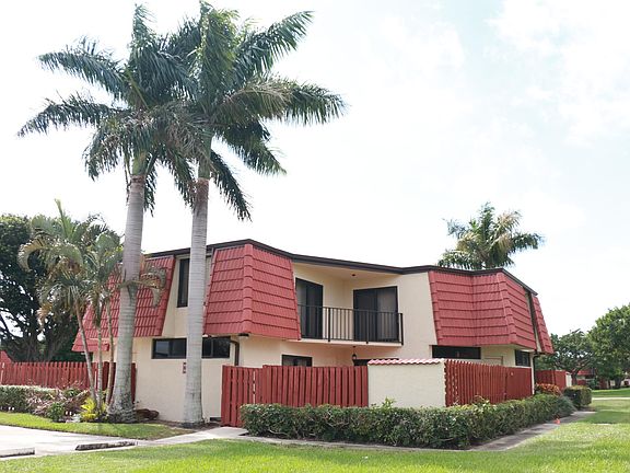 5th image of 3679 Victoria Dr
