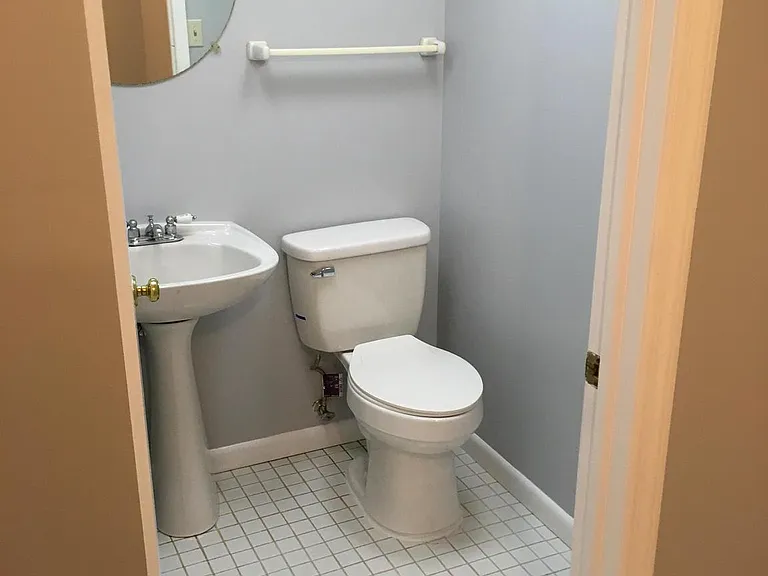15205 Streamside Ct — Photo 44