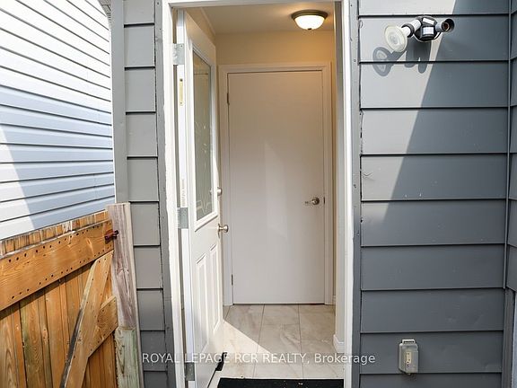 3rd image of 338 Whitehead Cres #Basement