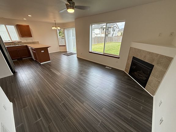 3rd image of 11243 30th St NE Unit A-1